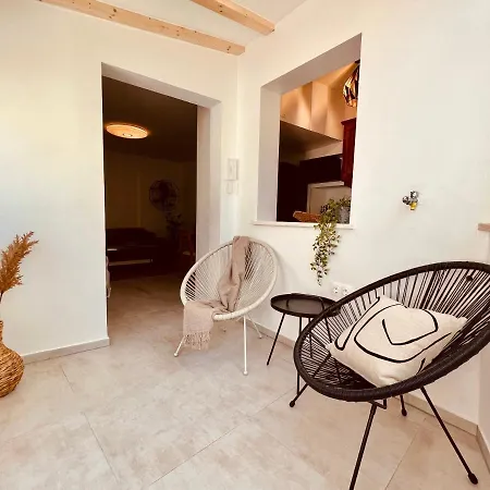 Ruzmarino - Central & Private Parking Apartment *